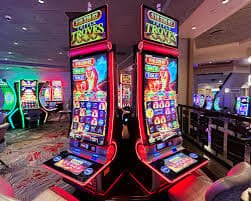 Live roulette wheel spinning on philslot streamed to Filipino mobile players